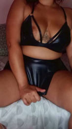 Beurette33sexy webcam model stream image