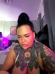 _MelinaCurves_ webcam model stream image