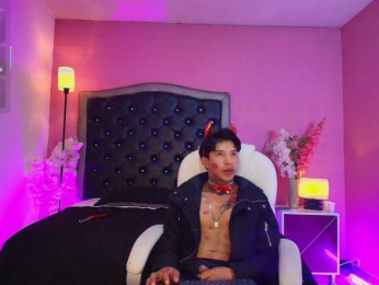 Mike-and-Sttar webcam model stream image