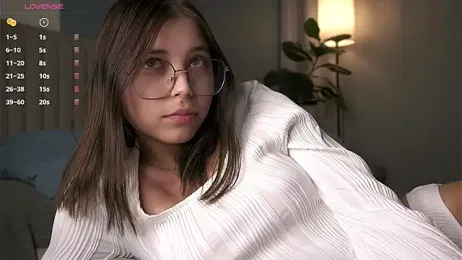 DarelleFare webcam model stream image
