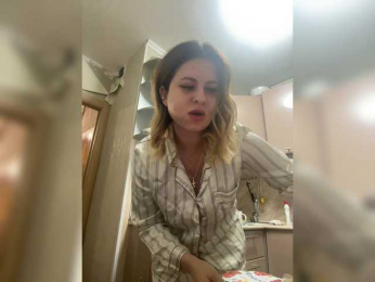 -Tan4iik- webcam model stream image