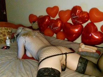 HoneyLuna7 webcam bongacams model stream image