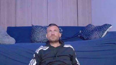KevinLuxw webcam model stream image
