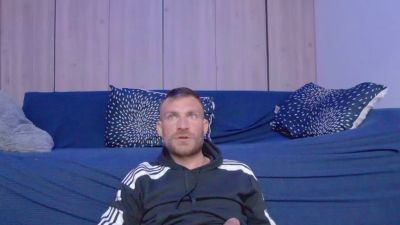 KevinLuxw webcam model stream image