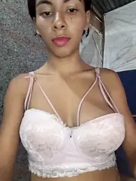 chaparritahot99 webcam model stream image