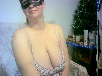 GoldenFisha webcam model stream image