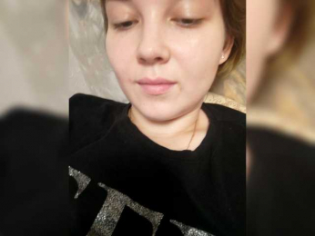 FoxyLoVe25 webcam model stream image