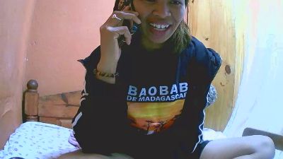 Katrinah webcam model stream image