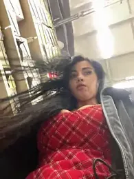 CrazzyChicks webcam model stream image