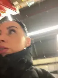 CrazzyChicks webcam model stream image