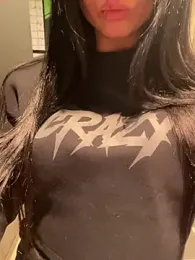 CrazzyChicks webcam model stream image