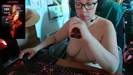 lili-hot-77 webcam model stream image