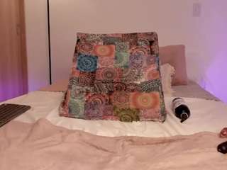 lady-lacey webcam model stream image