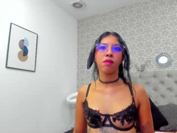 paris_and_luna webcam model stream image