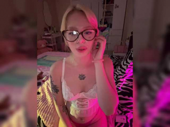 sunEva webcam model stream image