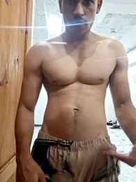 Hot_boy_niyak webcam model stream image