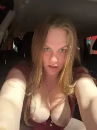 OverlookedHonesty9 webcam model stream image