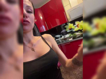 VIKAKLUBNIKA webcam bongacams model stream image