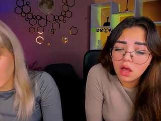 mia-winter webcam model stream image