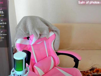 ElliMilka webcam model stream image