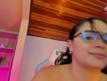 tayler_kim webcam model stream image