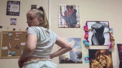 WillettaMella webcam cam4 model stream image