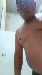 Greyxx5 webcam model stream image