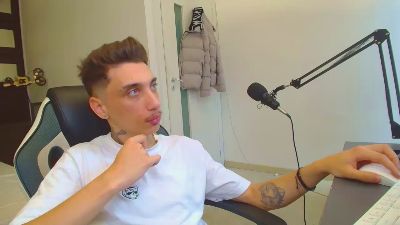KrewRock webcam model stream image
