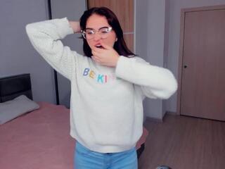Mozella Mccleery webcam model stream image