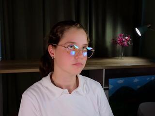 Gemma Buttrey webcam model stream image