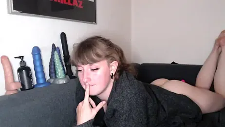 Divine_Dine webcam model stream image