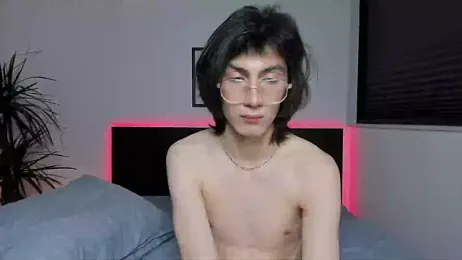 wow_lover1 webcam model stream image