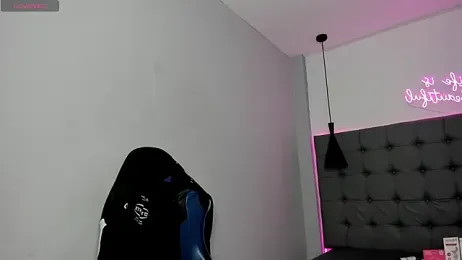 scarletcherry18 webcam model stream image