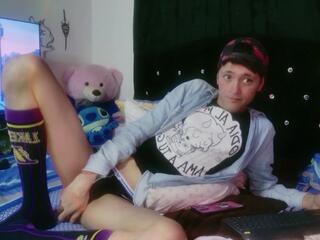 Tyler Thin webcam model stream image