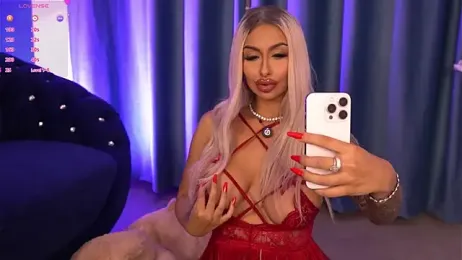 GoldenAmber webcam model stream image