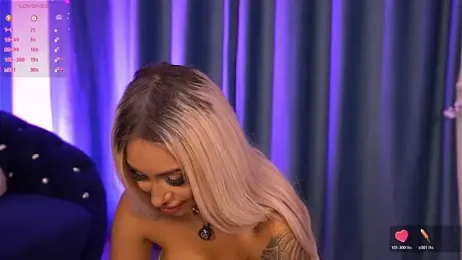 GoldenAmber webcam model stream image