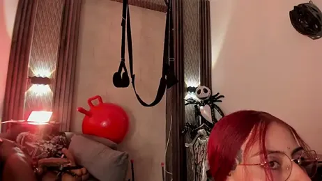 selene_red_ webcam model stream image