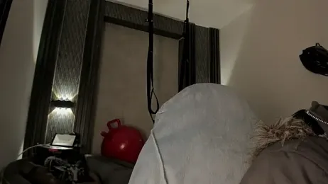 selene_red_ webcam model stream image