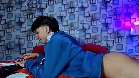 Twink_Sebas7 webcam model stream image