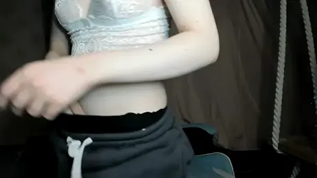 Yoonhee_Kiss webcam model stream image