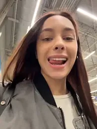 Cherry____Pie webcam model stream image