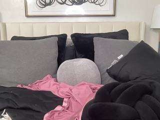 nuana webcam model stream image