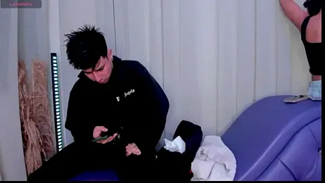 Yourslust_ webcam model stream image