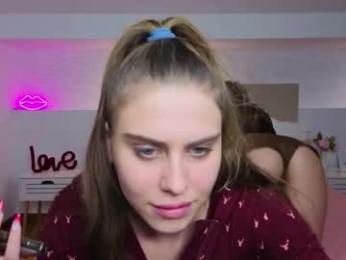 aria_skyy webcam model stream image