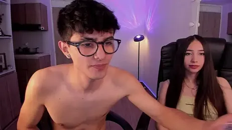 Mikeyvioleta_ webcam model stream image