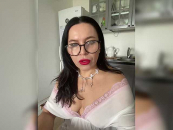 Monica-Mia webcam model stream image