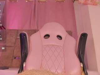 mia-royal webcam model stream image