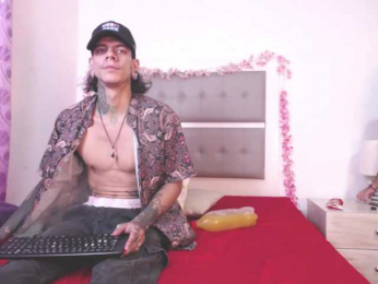 RayAndNexxy webcam model stream image