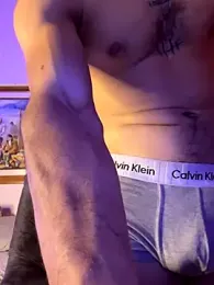 ArturoCardona_ webcam model stream image