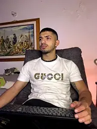 ArturoCardona_ webcam stripchat model stream image